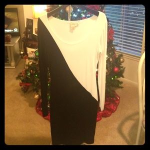 Arden B long-sleeved fitted black and white dress